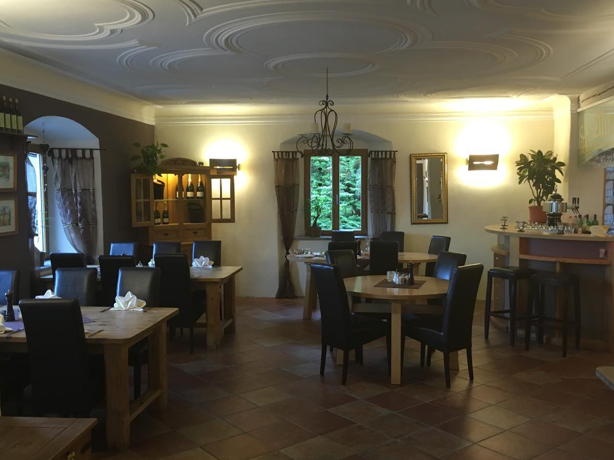 Hotel Alter Pfarrhof 2*